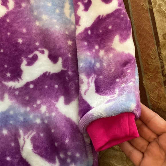 Plush onesie unicorn pj size 4t - Picture 3 of 12
